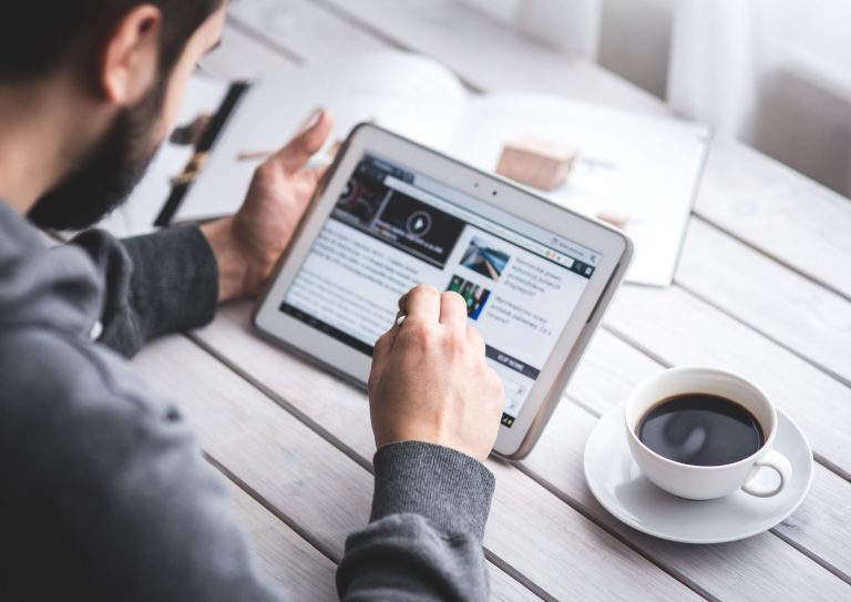 Read more about the article איך לבנות קורס דיגיטלי מצליח – מגיבוש הרעיון ועד ההשקה
